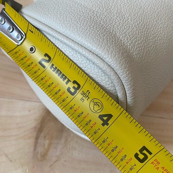 Commense Cream Mini Barrel Bag Purse Women’s Handbag NEW - Picture 9 of 12